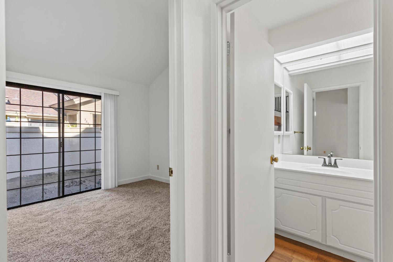 7526 Creekridge Lane