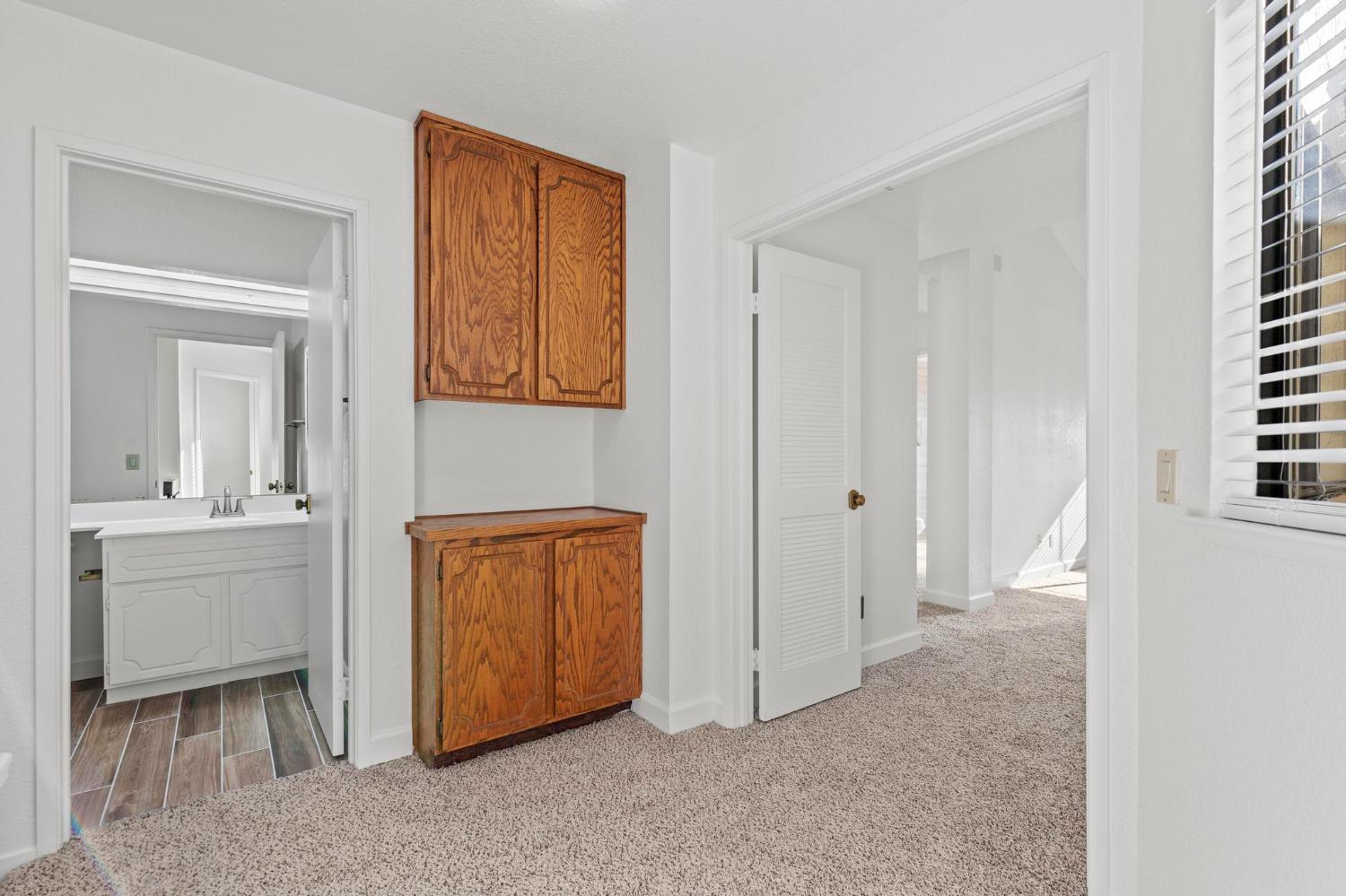 7526 Creekridge Lane