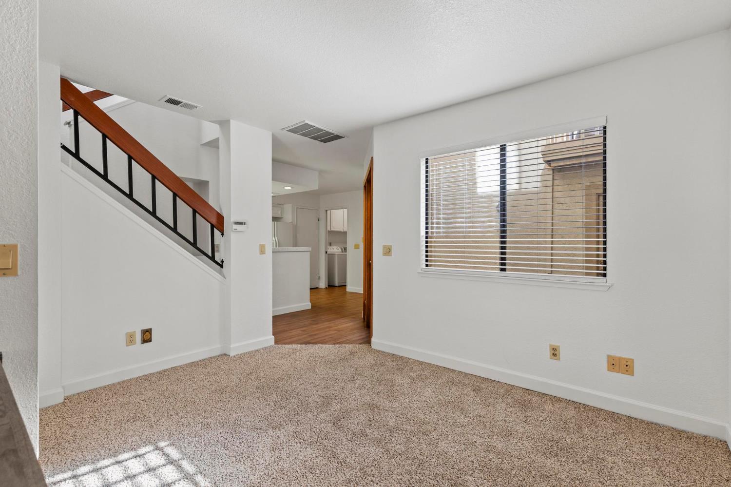 7526 Creekridge Lane