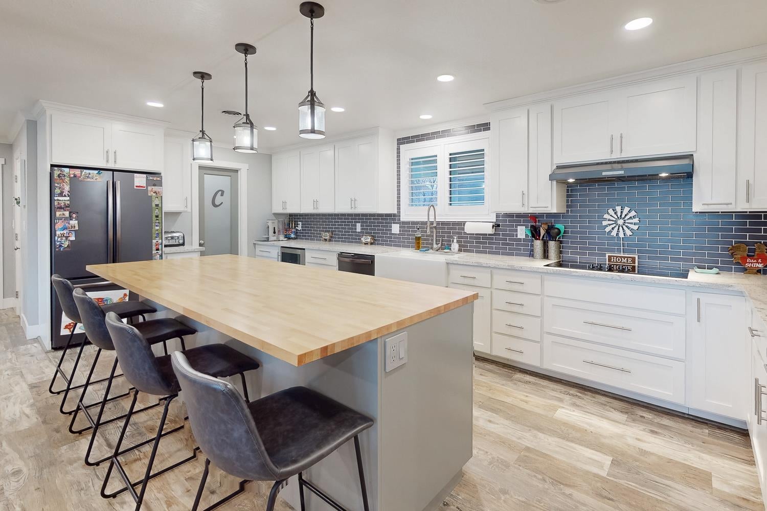 1559 Daphne Lane