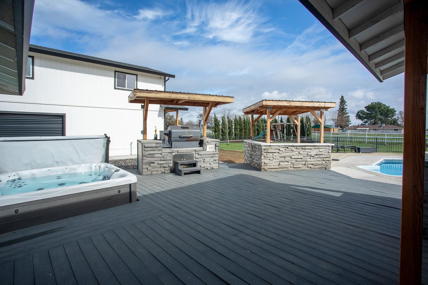 1559 Daphne Lane