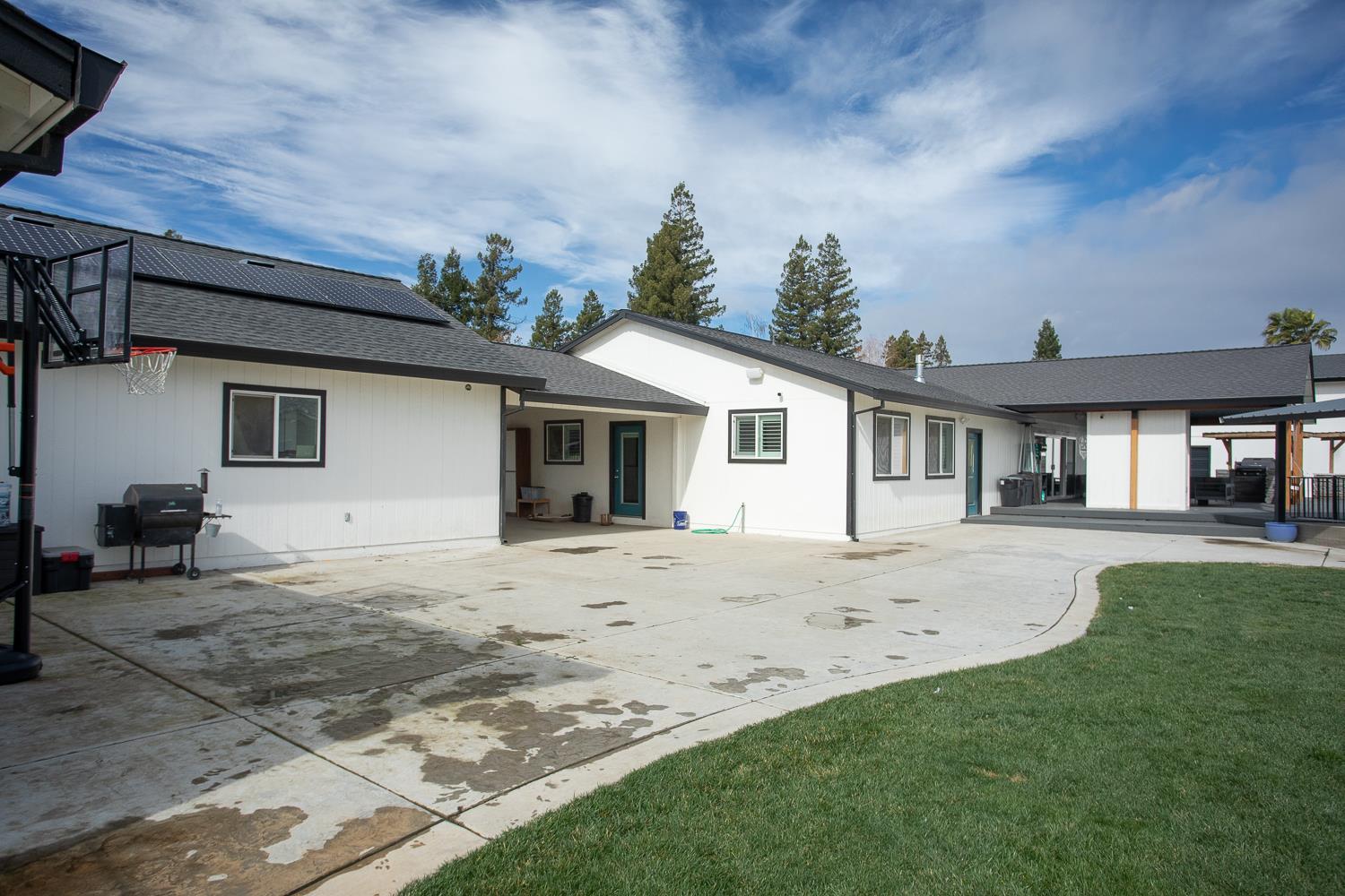 1559 Daphne Lane
