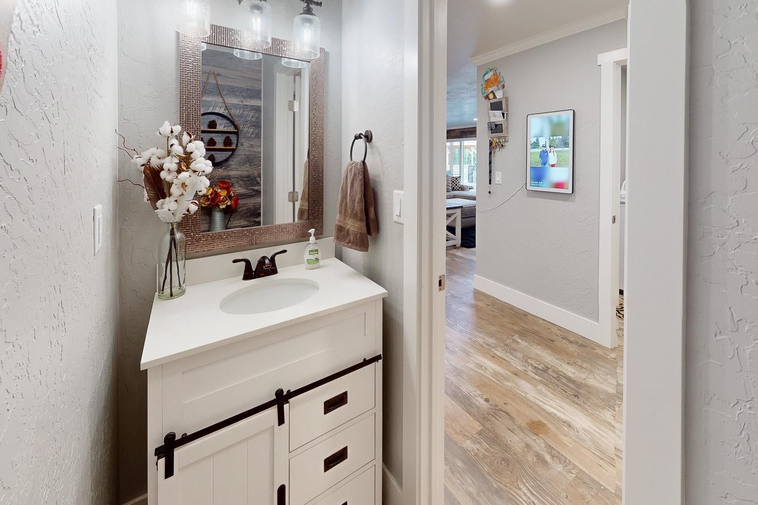 1559 Daphne Lane