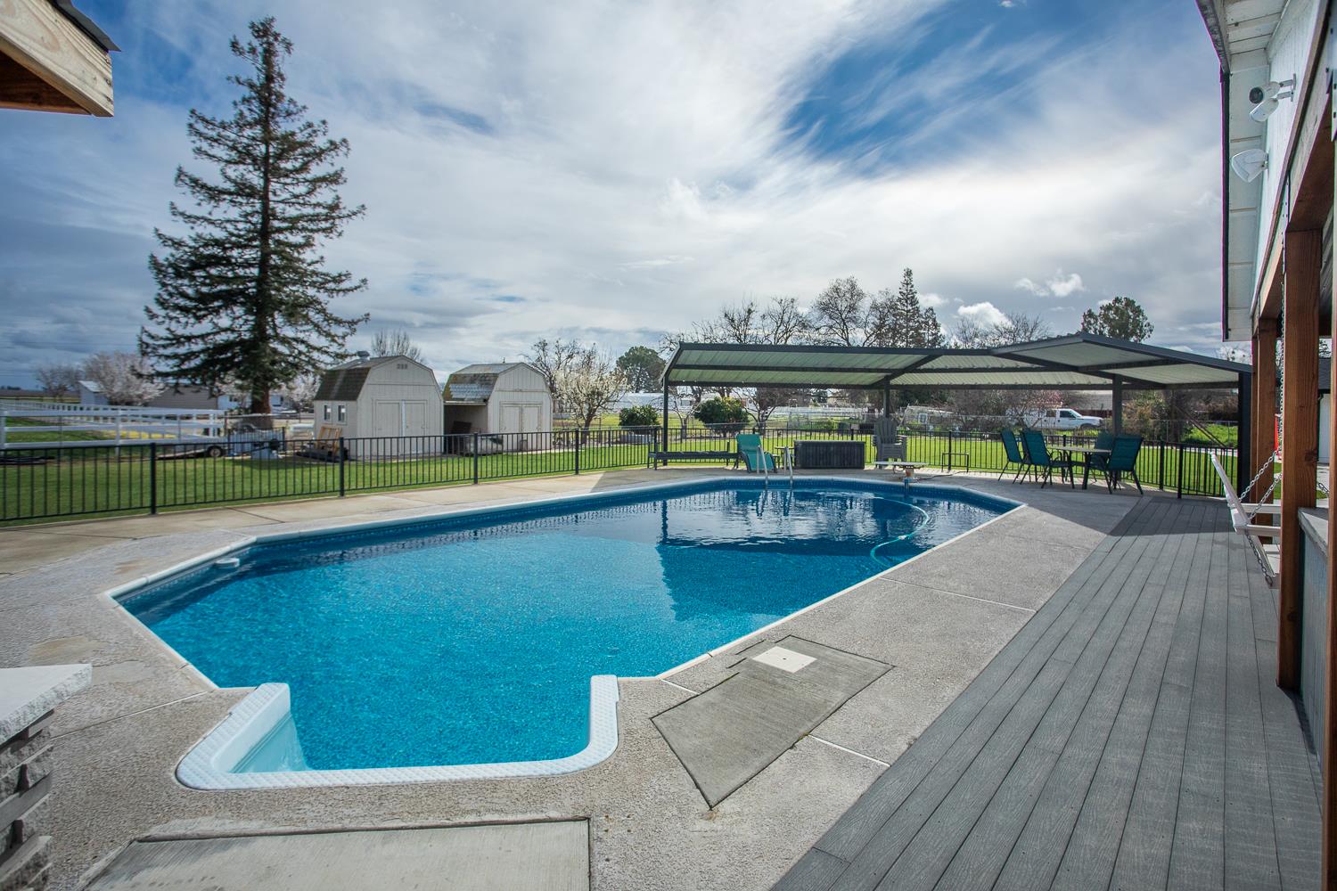 1559 Daphne Lane