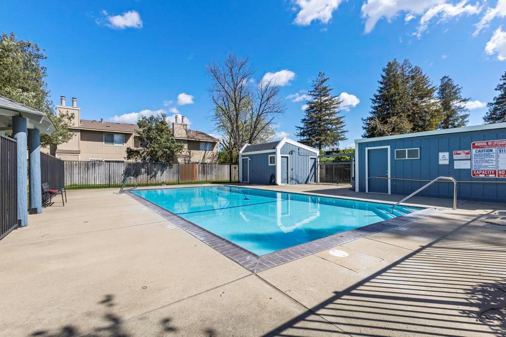 2225 Cheim Boulevard 12