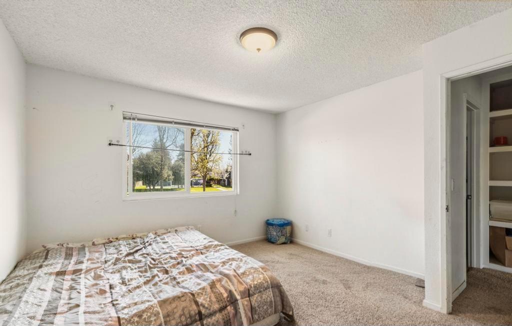 2225 Cheim Boulevard 12