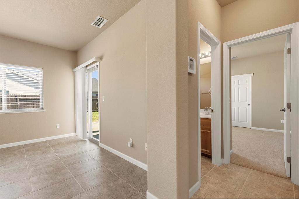5621 Seedling Way