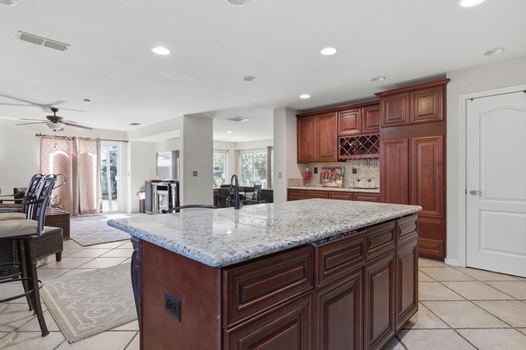 1300 Kensington Drive