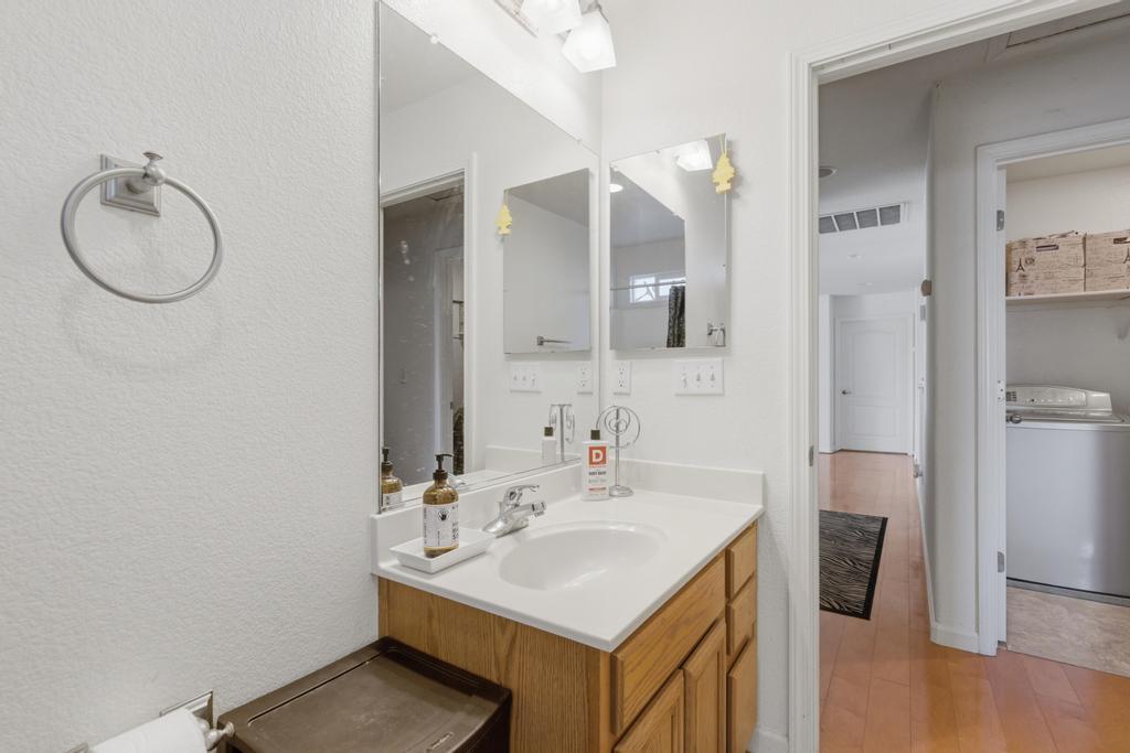 1300 Kensington Drive