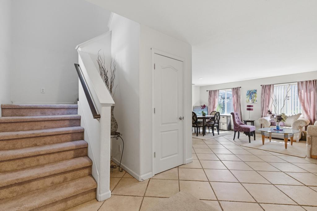 1300 Kensington Drive