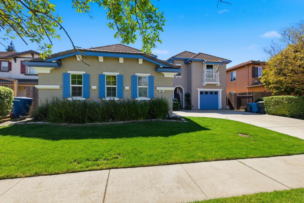 1300 Kensington Drive