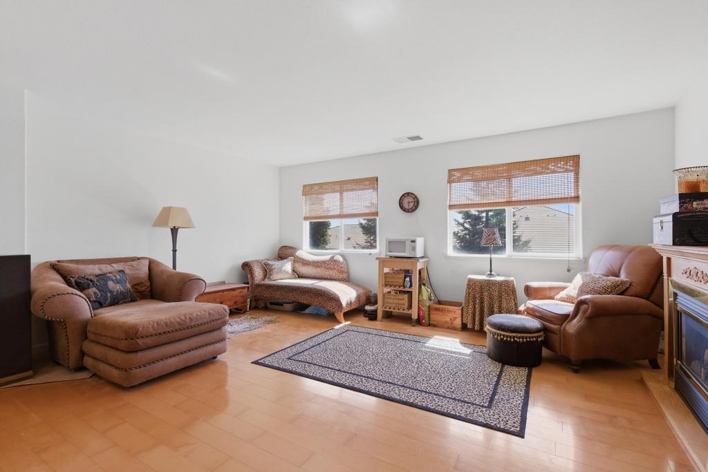 1300 Kensington Drive