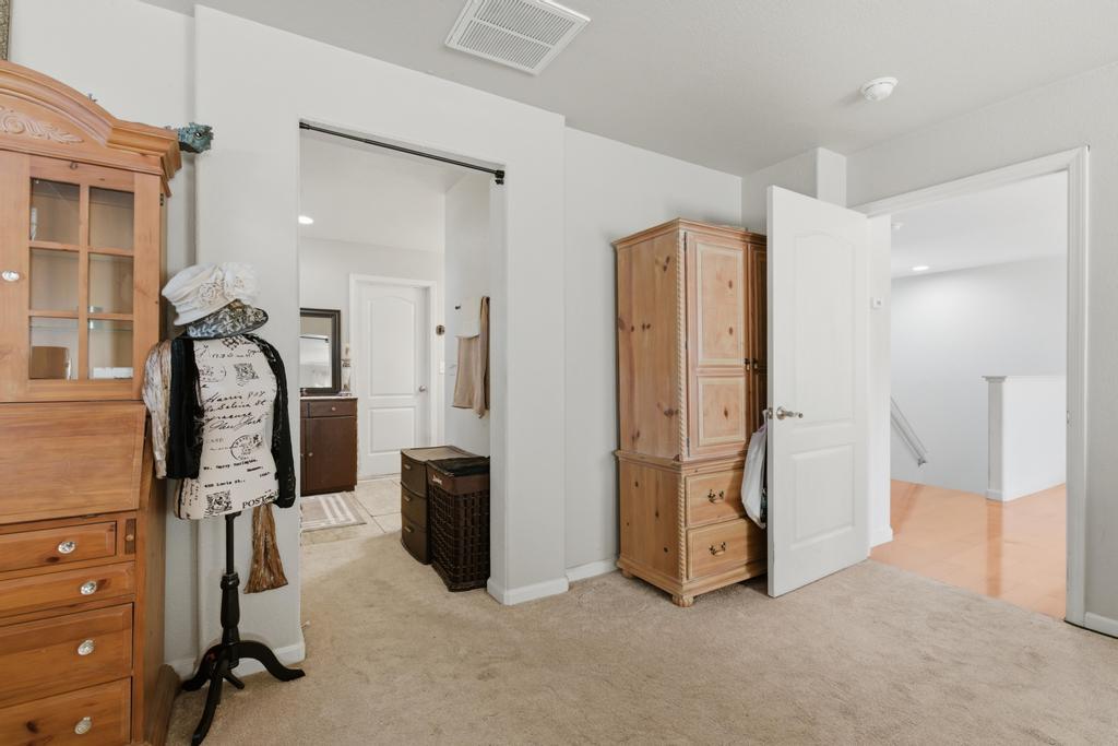 1300 Kensington Drive