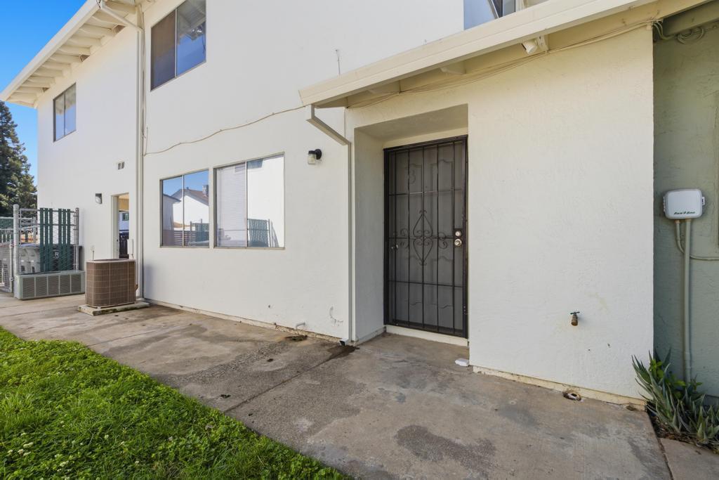 1198 Casita Drive 3