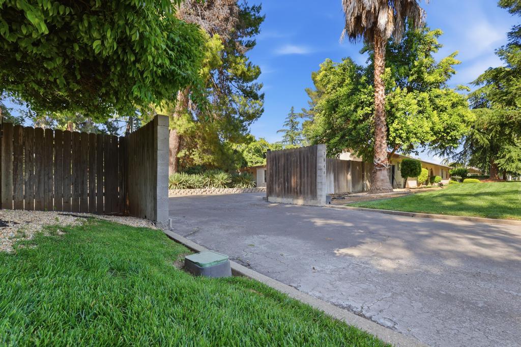 1845 Lorraine Way