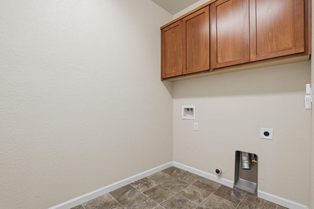 5674 Meadow Brook Way