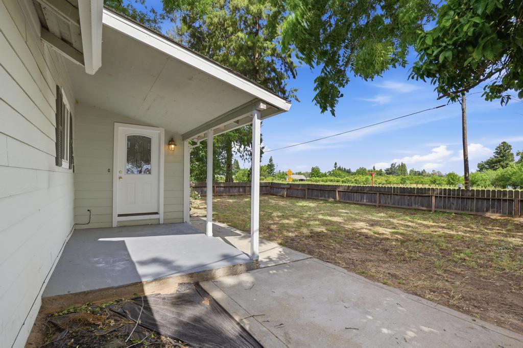 3328 Walnut Avenue