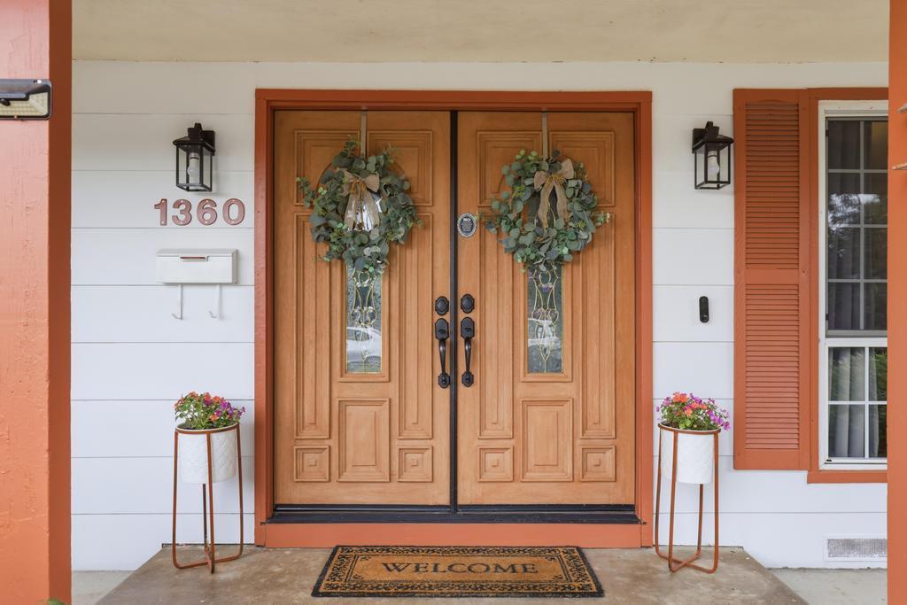 1360 Delone Drive