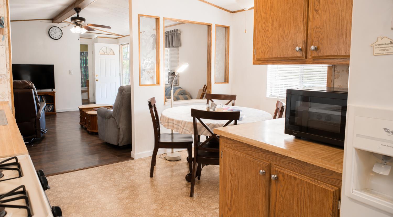 2160 Live Oak Boulevard 55