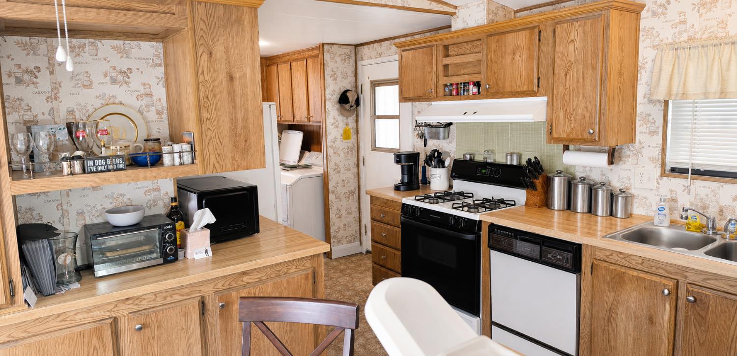 2160 Live Oak Boulevard 55