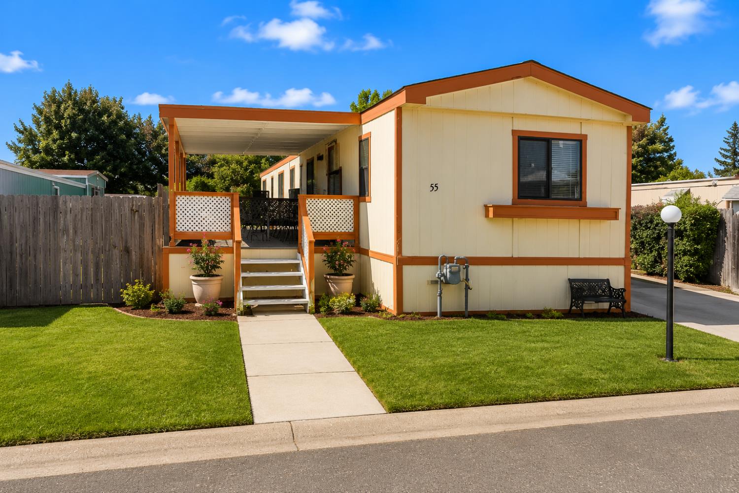 2160 Live Oak Boulevard 55