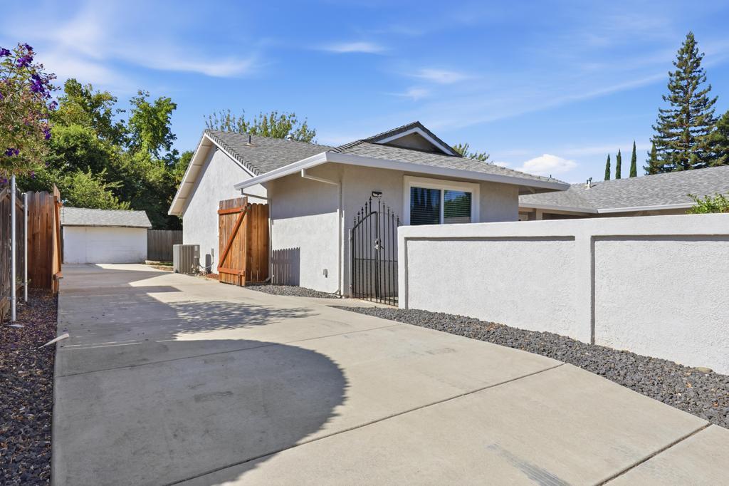 1906 Elliott Drive