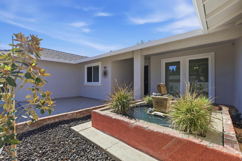 1906 Elliott Drive