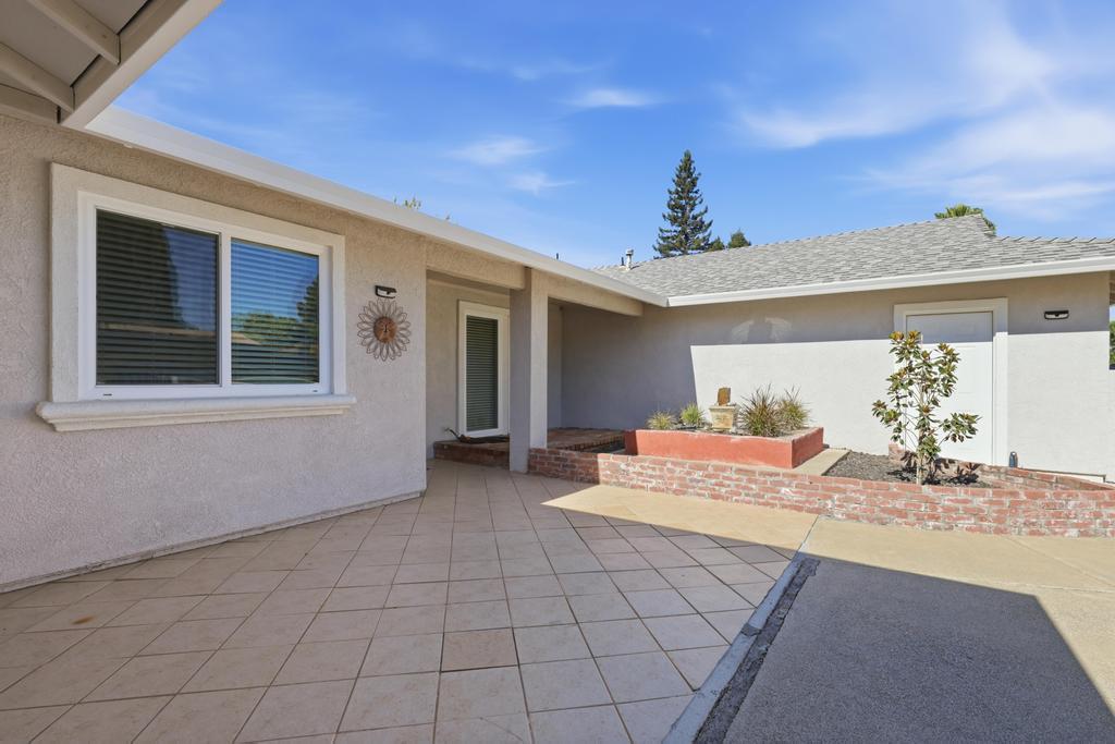 1906 Elliott Drive