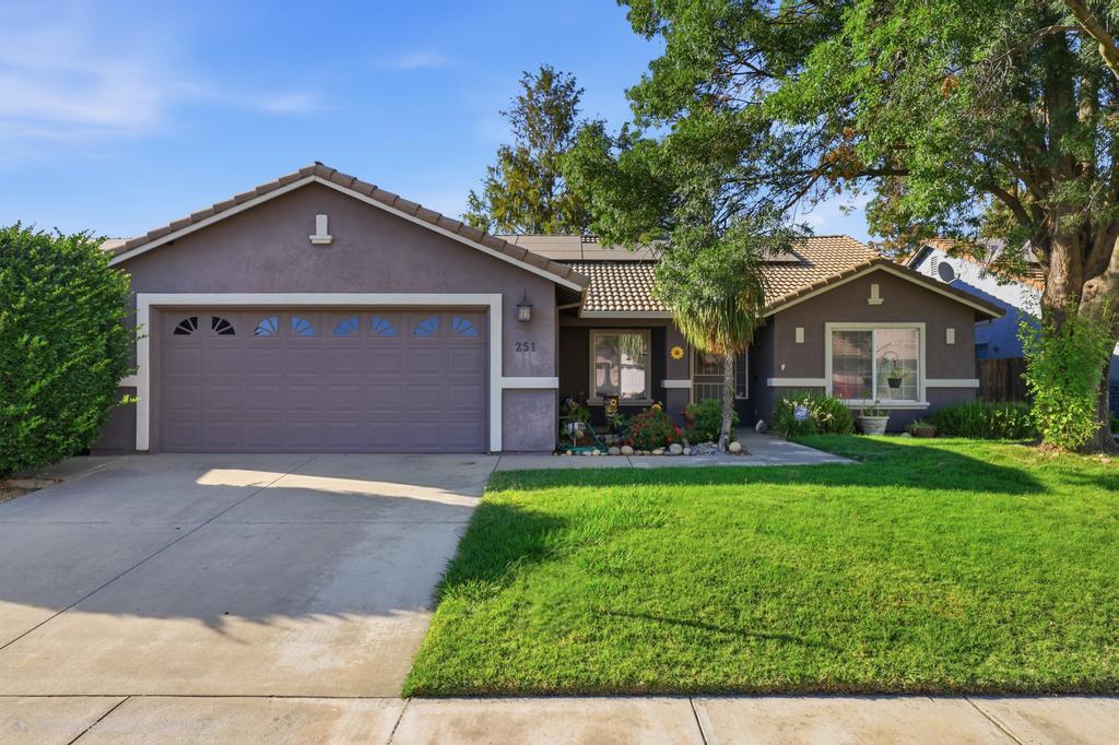 251 White Water Way
