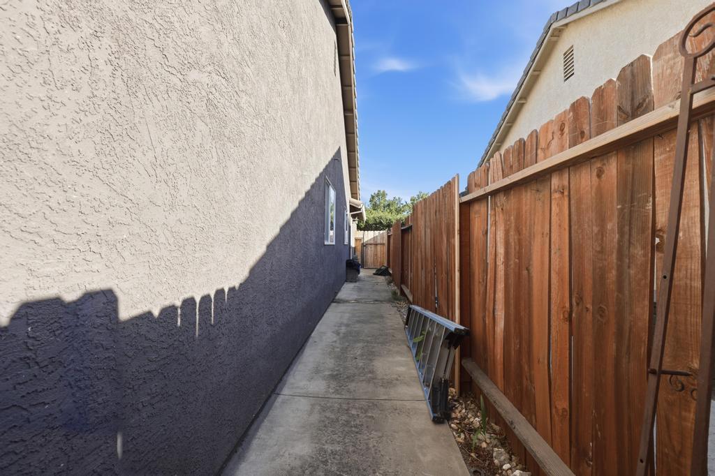 251 White Water Way