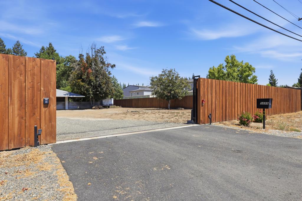 3699 Colusa Highway