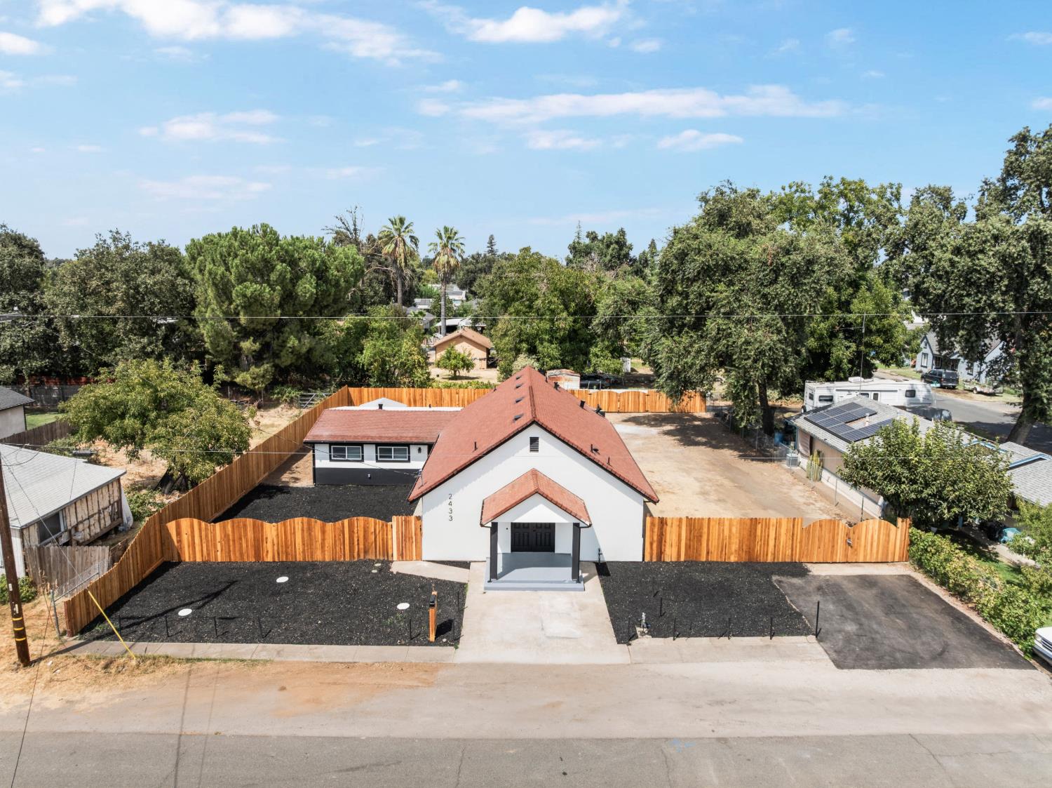 2433 Date Street