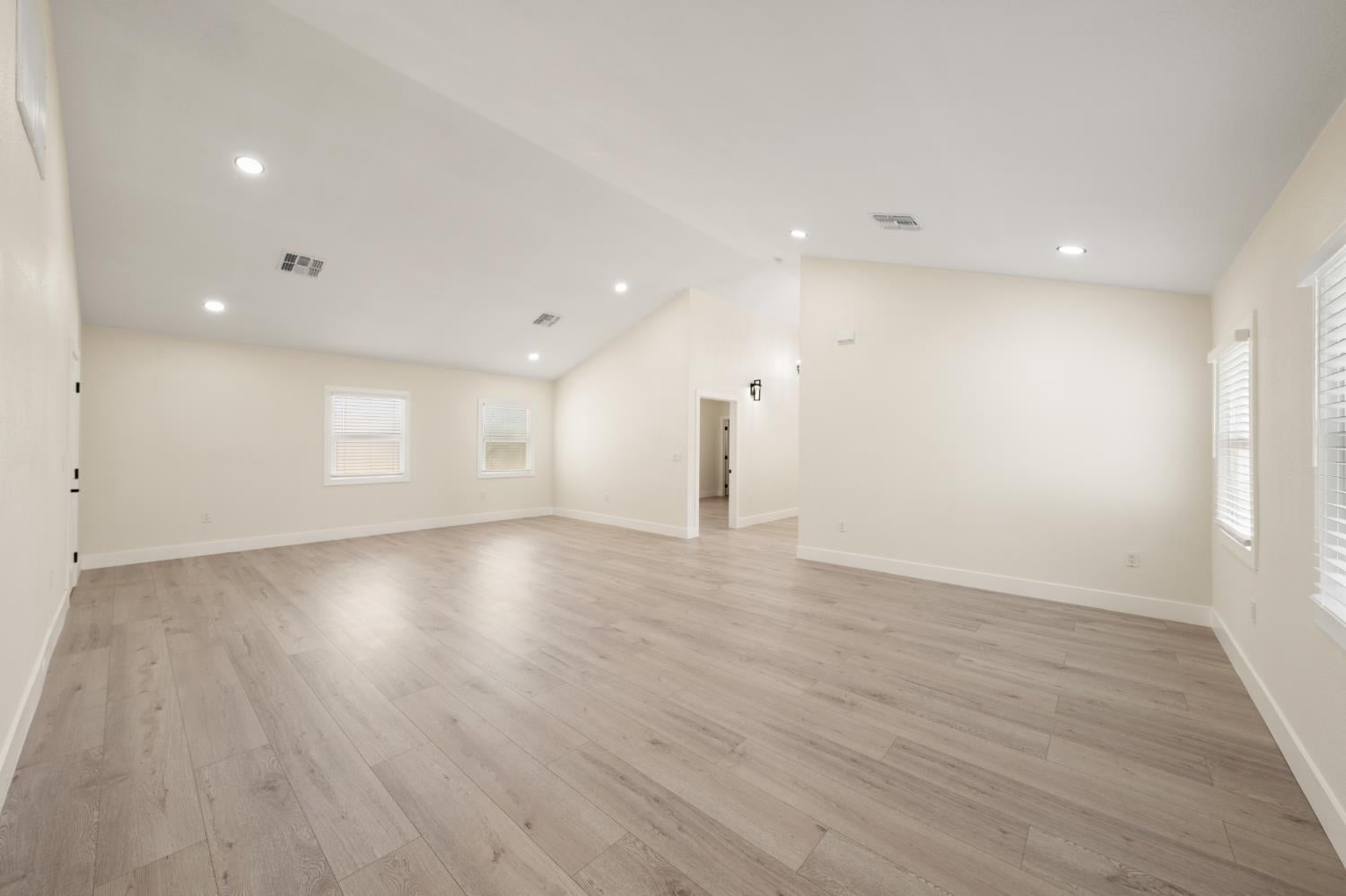 2433 Date Street