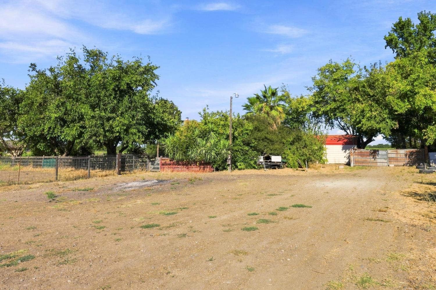 1733 S Township Road