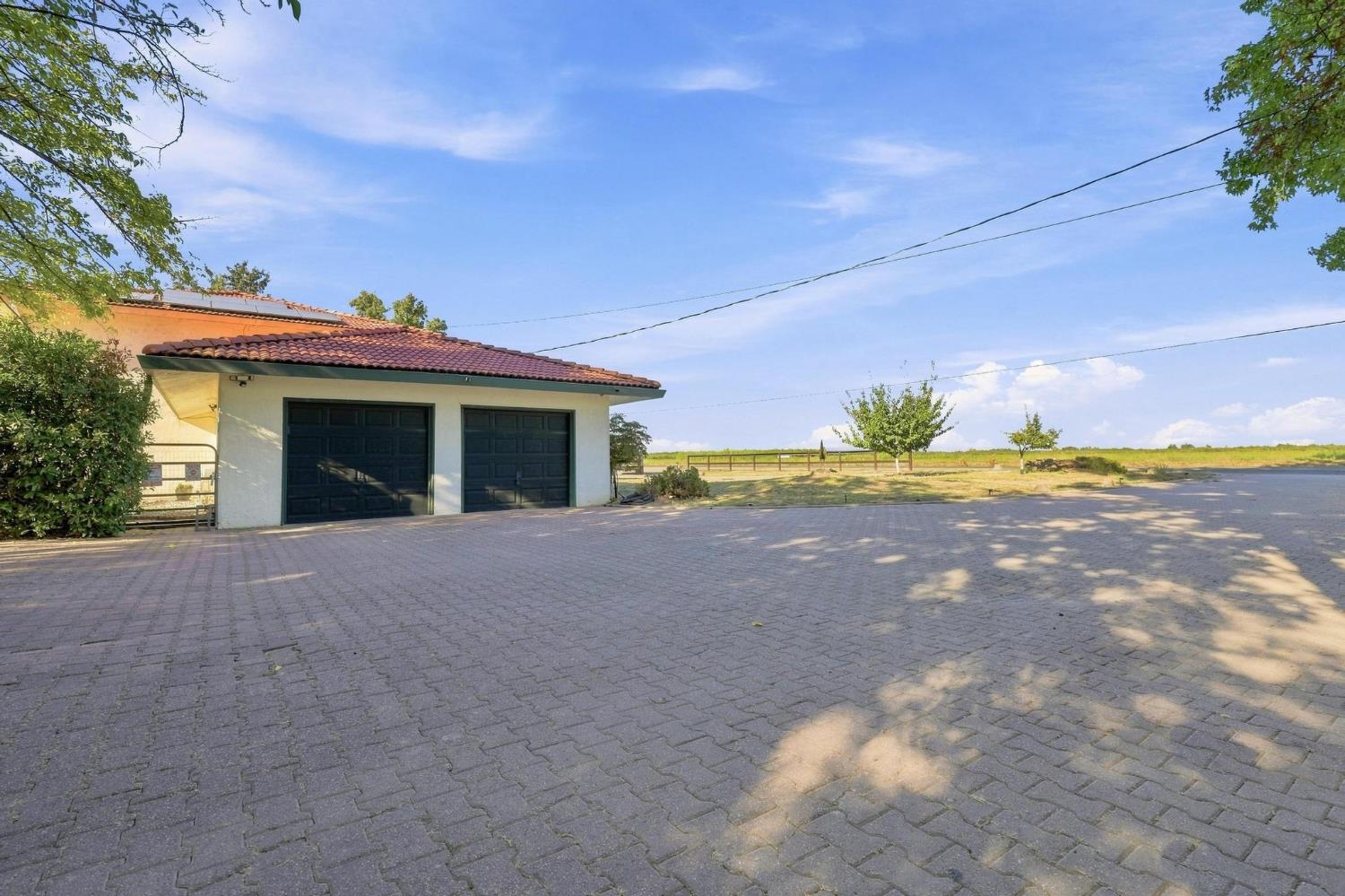 1733 S Township Road