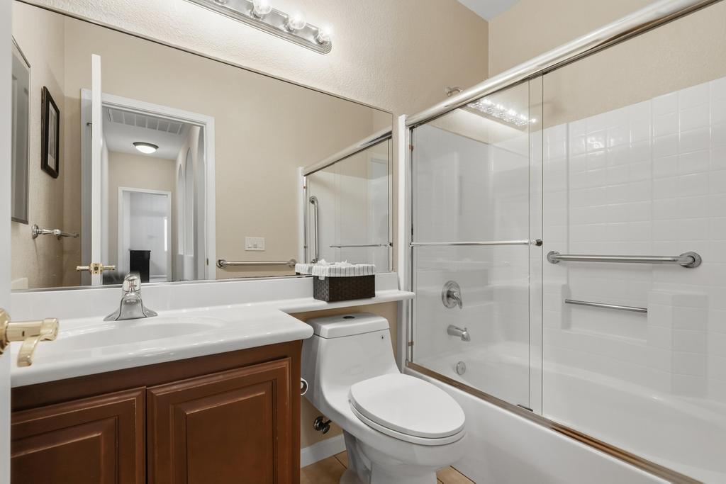 1712 Orinda Court