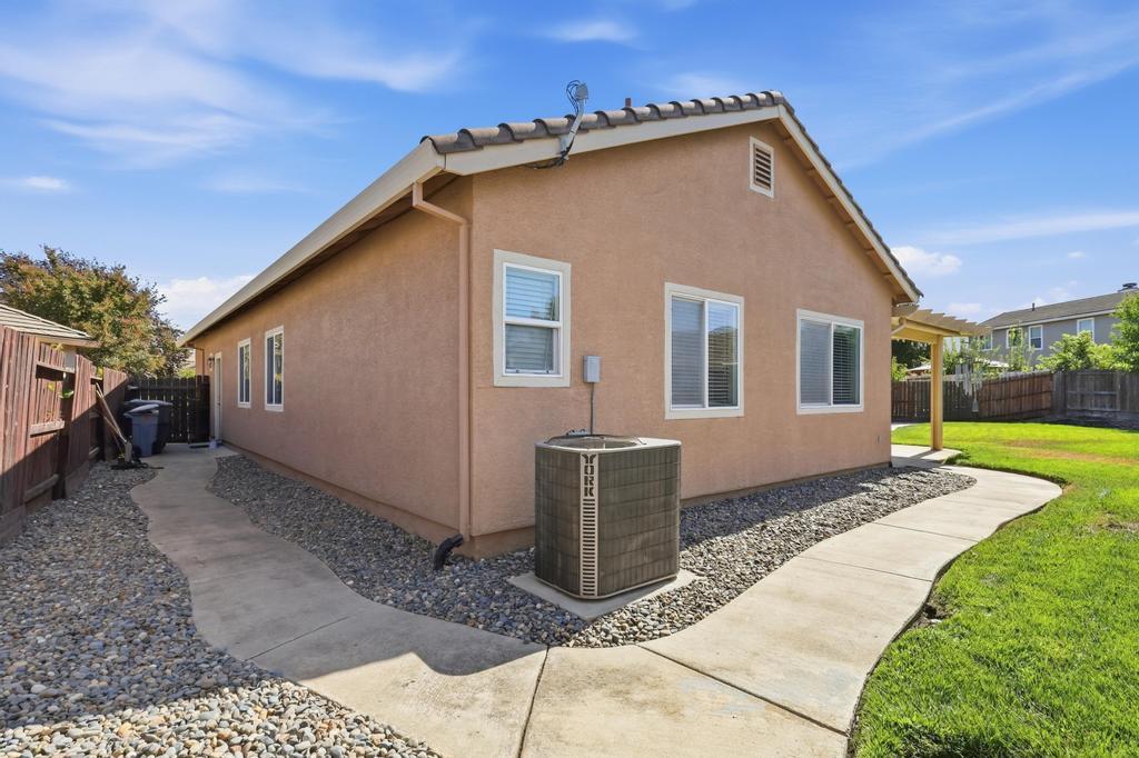 1712 Orinda Court