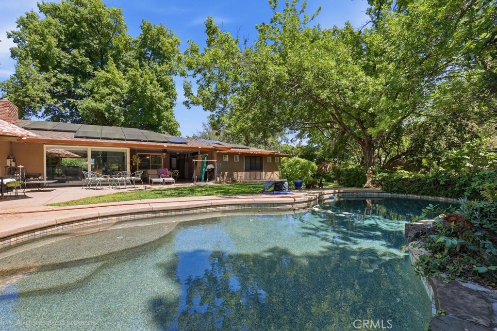 55 Pine Oaks Road