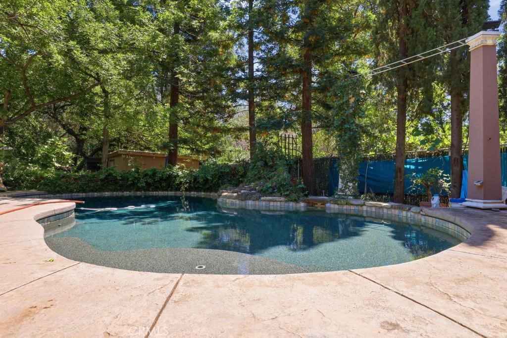 55 Pine Oaks Road