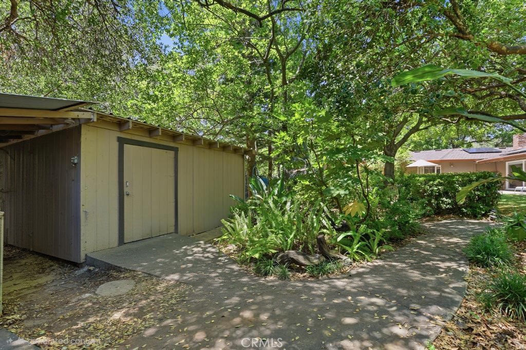55 Pine Oaks Road