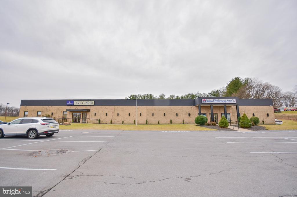 2249 - 2287 - 2297 HENSHAW ROAD