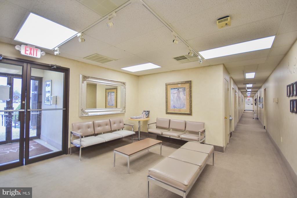 2249 - 2287 - 2297 HENSHAW ROAD