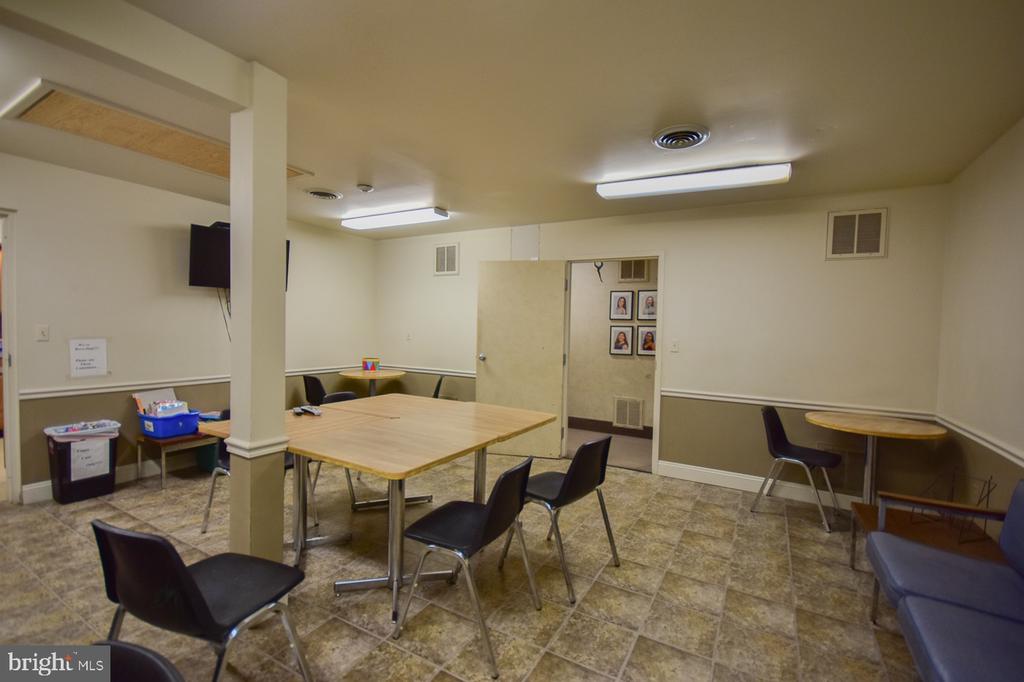 2249 - 2287 - 2297 HENSHAW ROAD