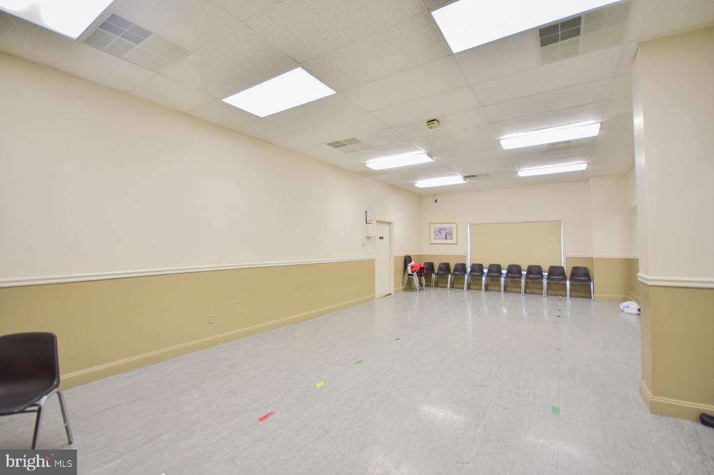 2249 - 2287 - 2297 HENSHAW ROAD