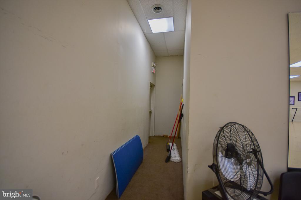 2249 - 2287 - 2297 HENSHAW ROAD