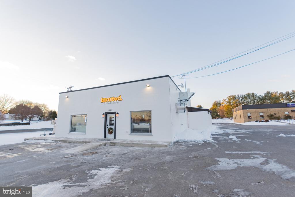 2249 - 2287 - 2297 HENSHAW ROAD