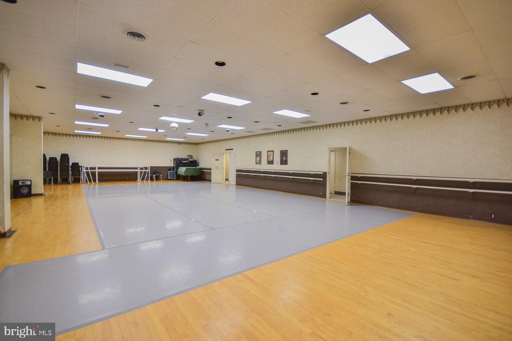 2249 - 2287 - 2297 HENSHAW ROAD