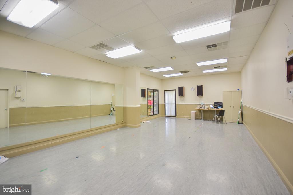 2249 - 2287 - 2297 HENSHAW ROAD
