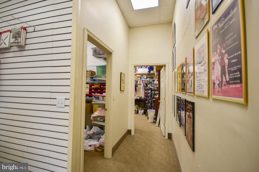 2249 - 2287 - 2297 HENSHAW ROAD