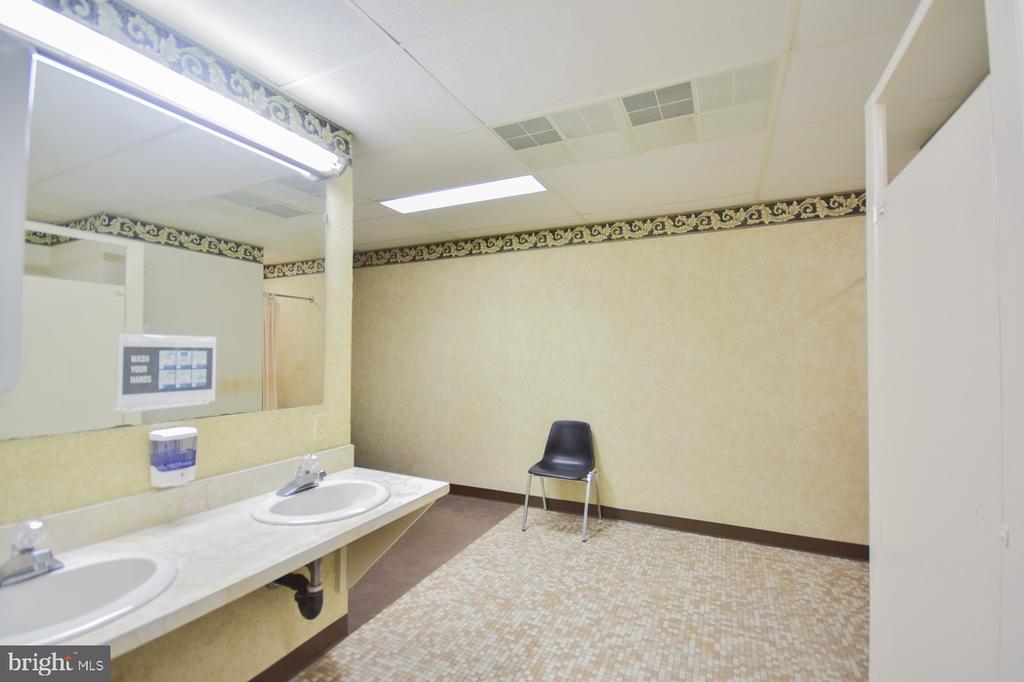 2249 - 2287 - 2297 HENSHAW ROAD